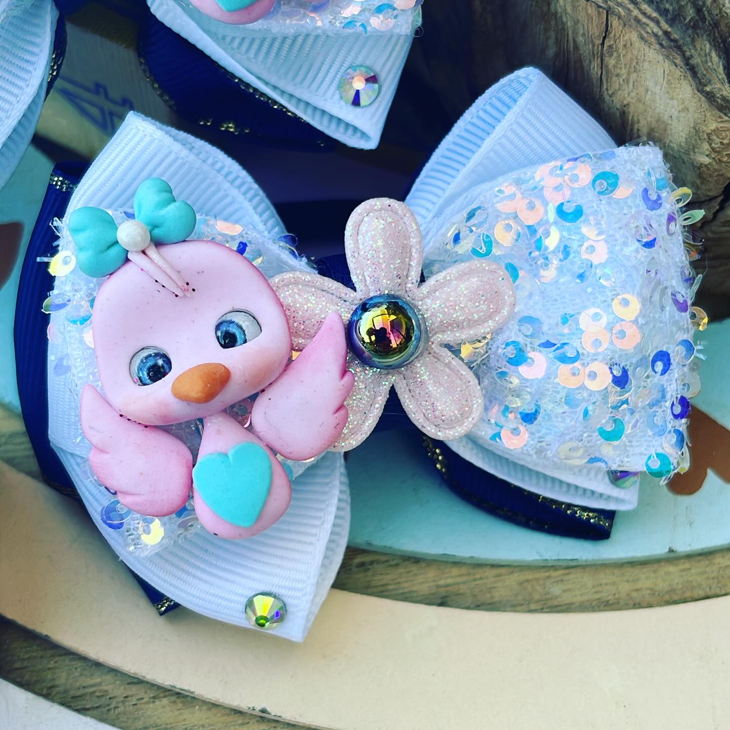 Par de colitas con lacitos para Escuelita | Pajaritas