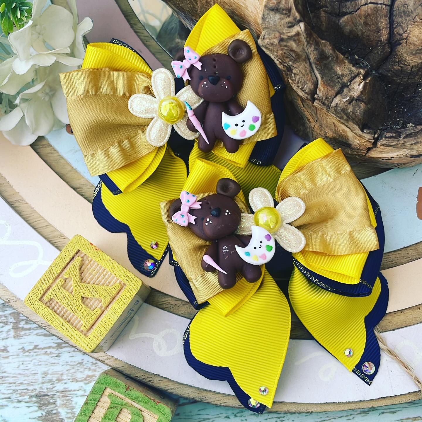 Par de colitas con lacitos para Escuelita | Ositos