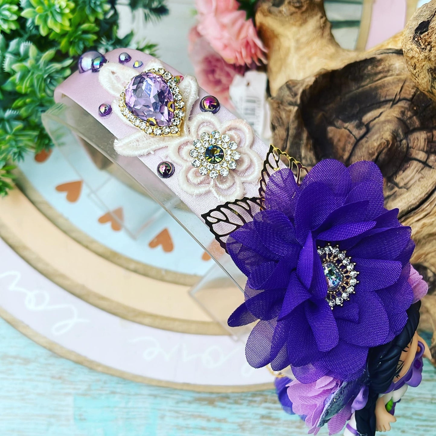 Diadema con detalles patrióticos morado