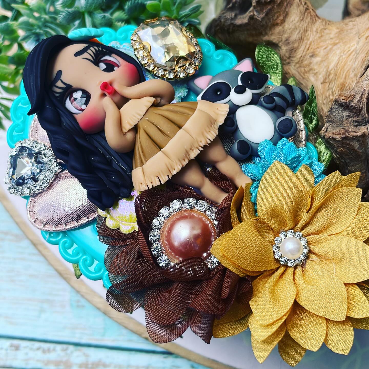 Espejito de mango temático Pocahontas