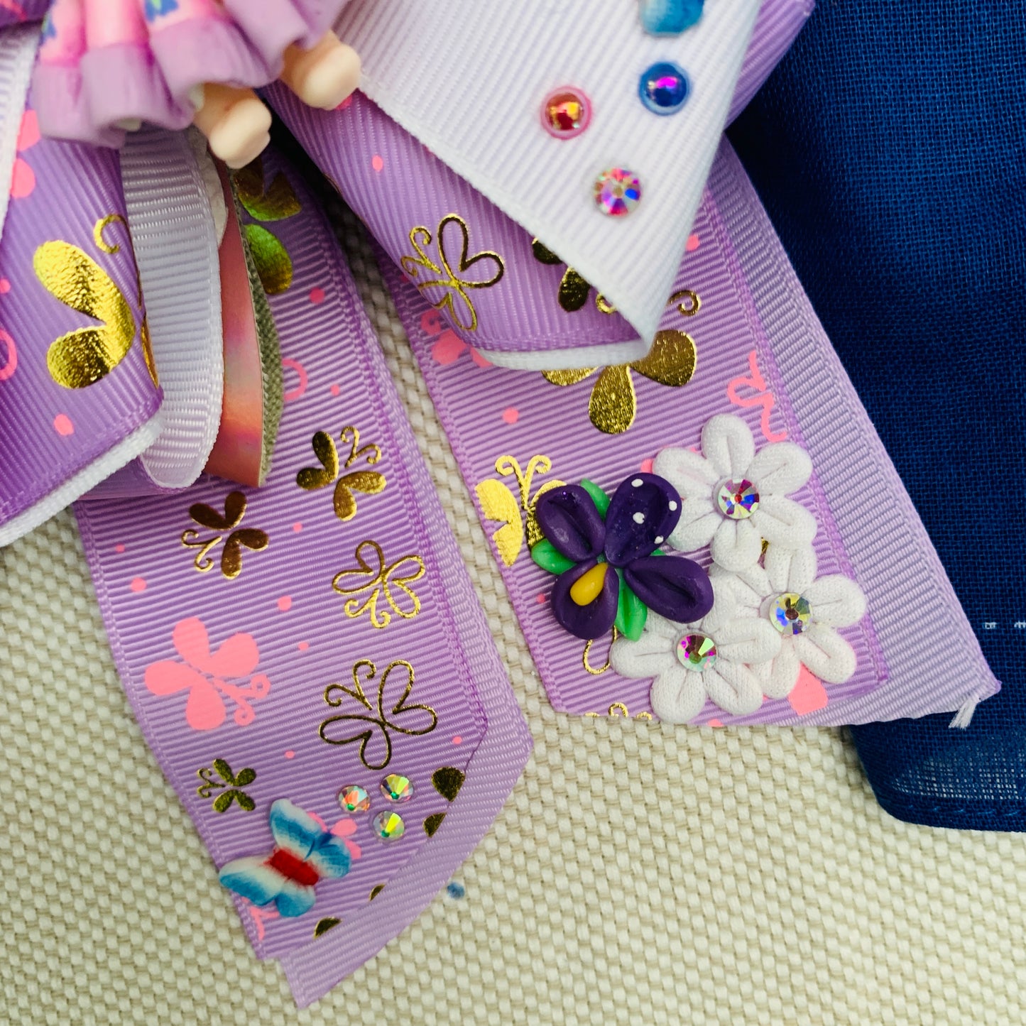 Lazo patriótico con diseño guaria morada Modelo 2