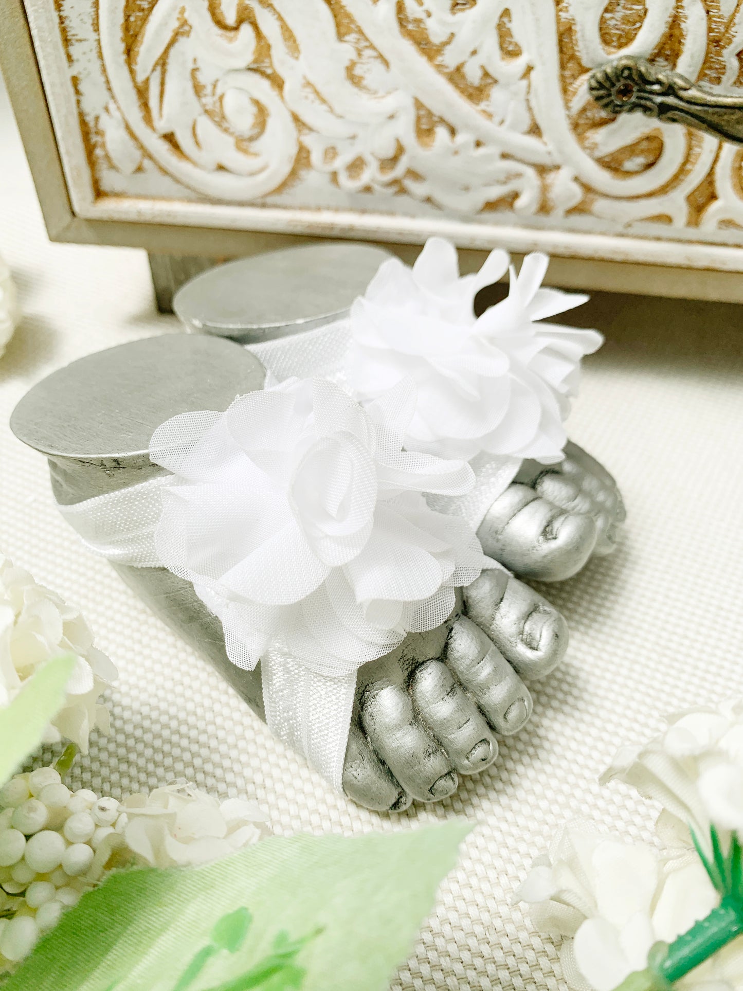 Pies descalzos con flor redonda Modelo 2