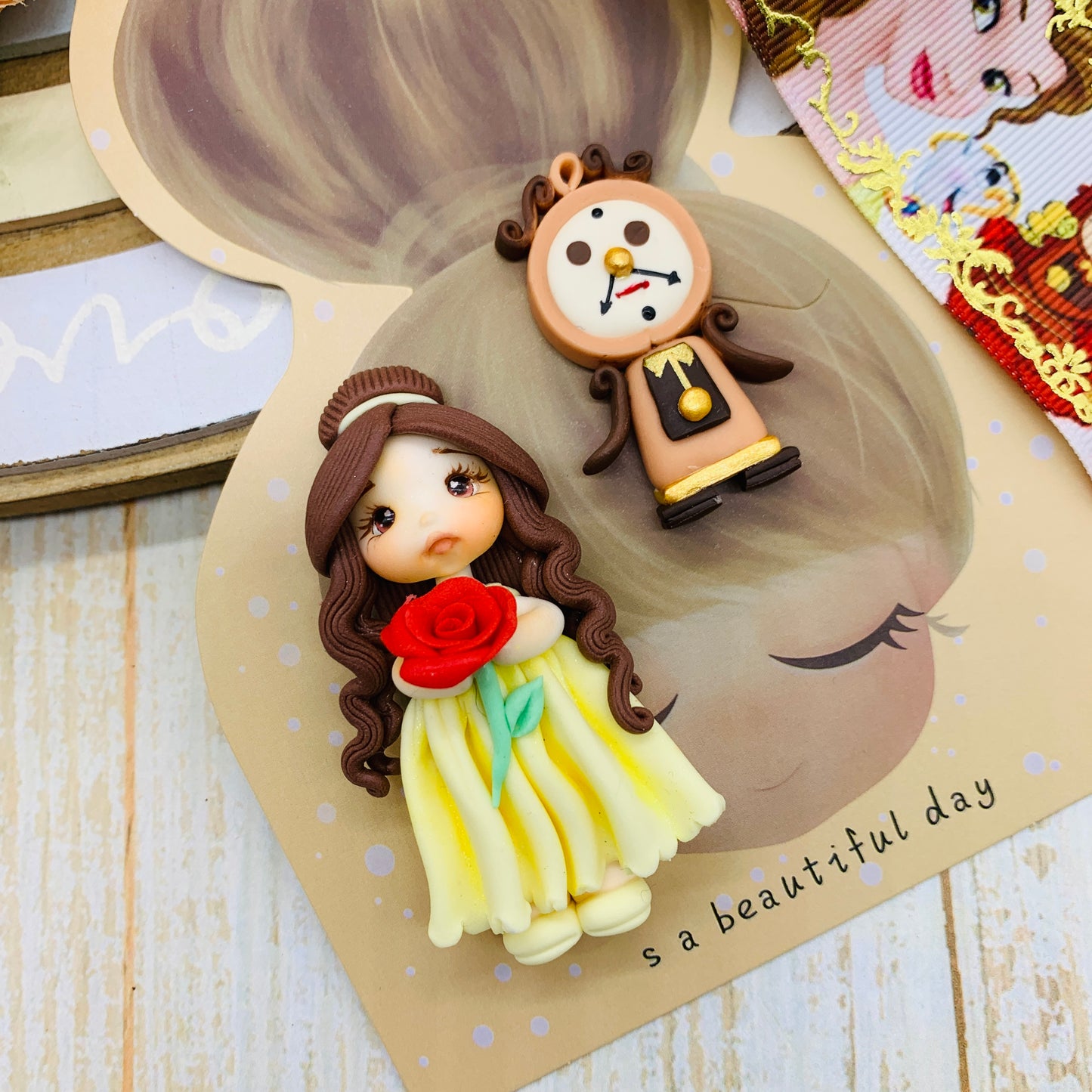 Set crea tu lazo/moño + porcelana temática Bella y Bestia Modelo 8