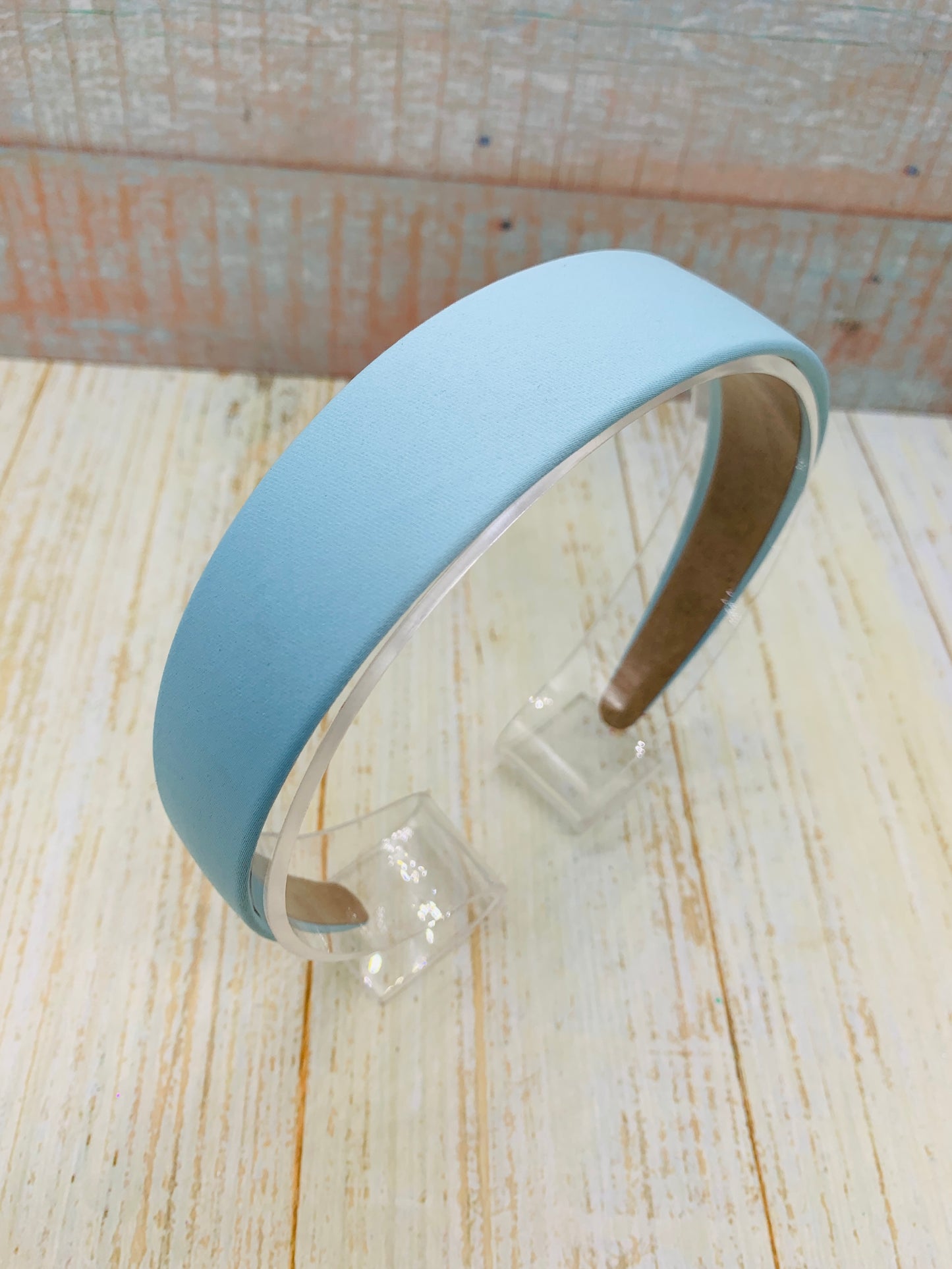 Diadema color celeste mate
