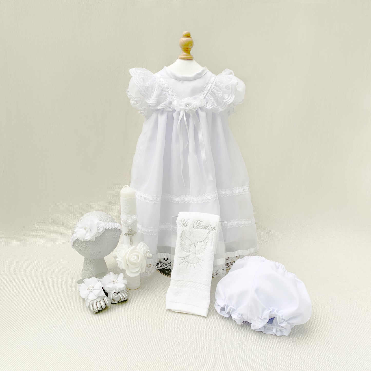 30%OFF Conjunto bautismal ajuar + accesorios (6 piezas)