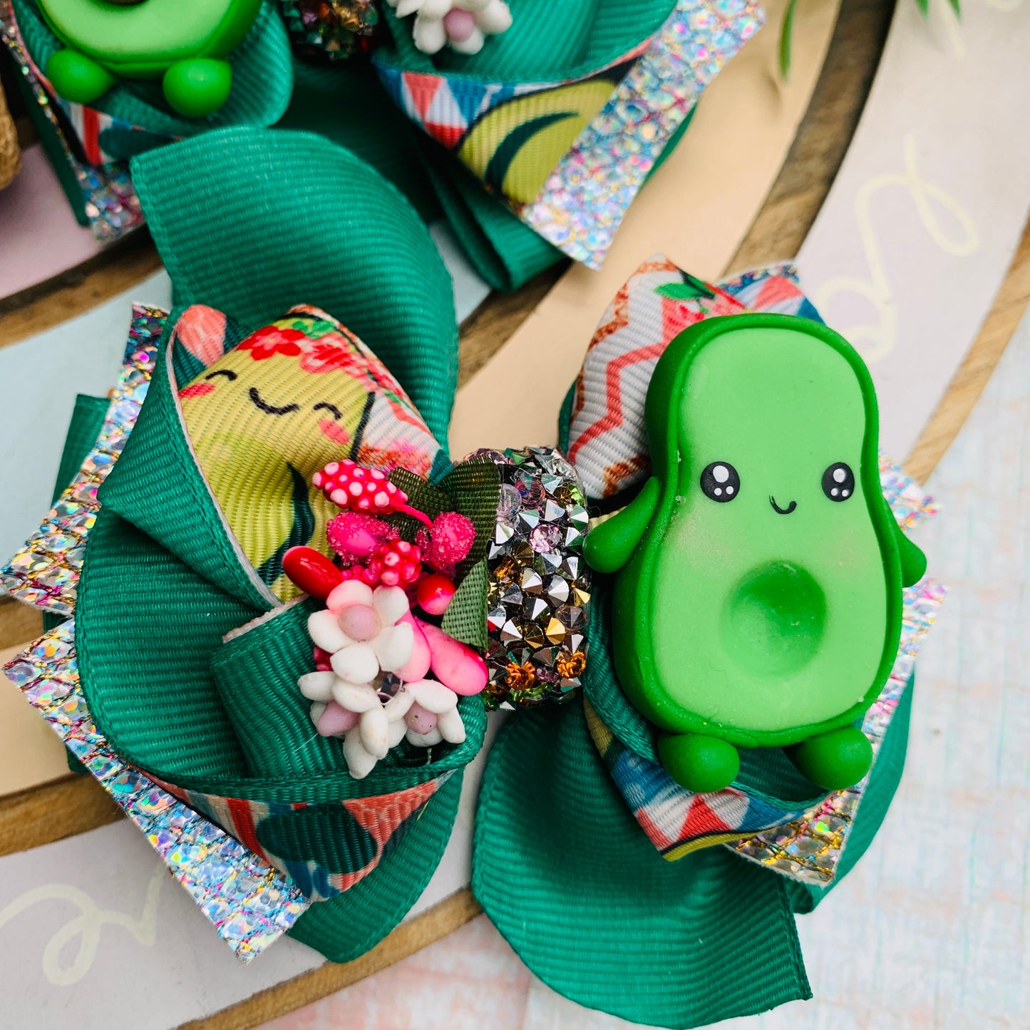 50%OFF Par de Lazo temático Niñitas | Aguacate