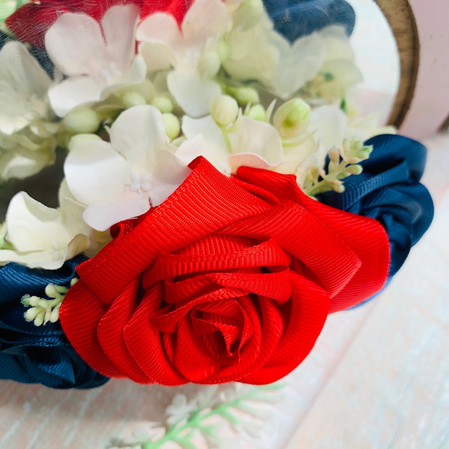 Peineta de rosas patriótica tricolor adulto