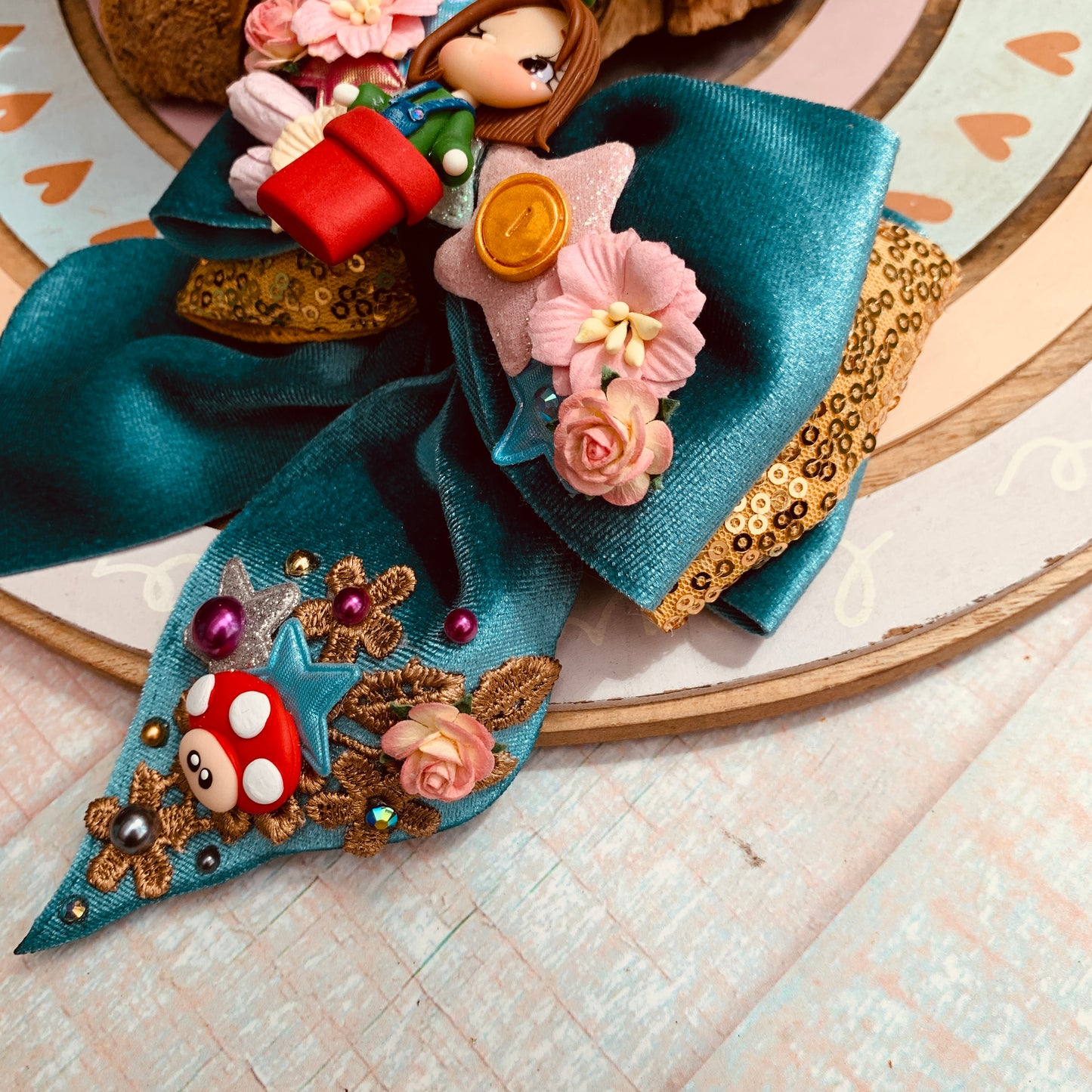 Lazo temático Mario Bros con material gamuza