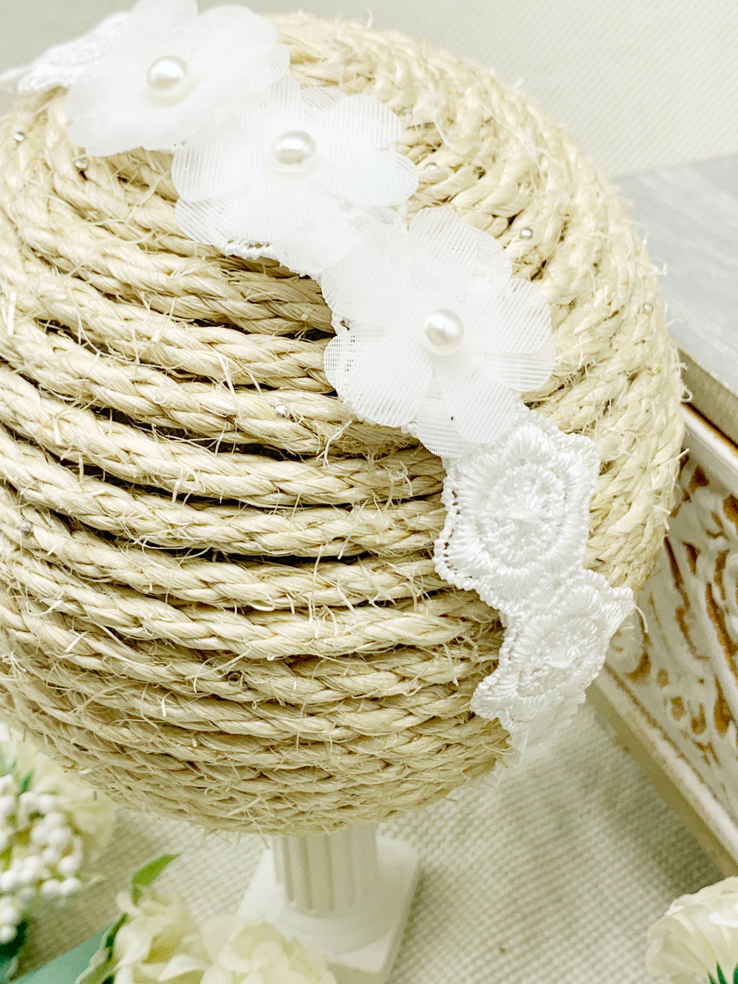 Vincha de banda delgada con flores Modelo 2