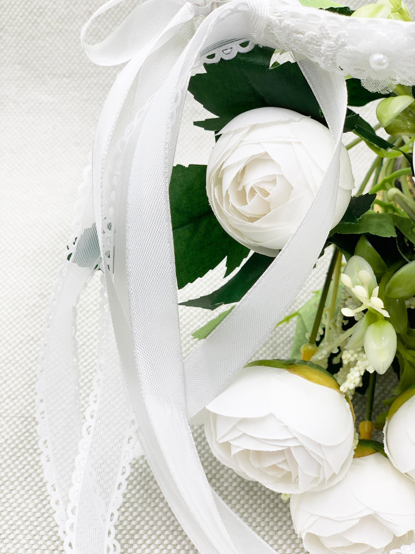 Corona perlitas encaje floreado