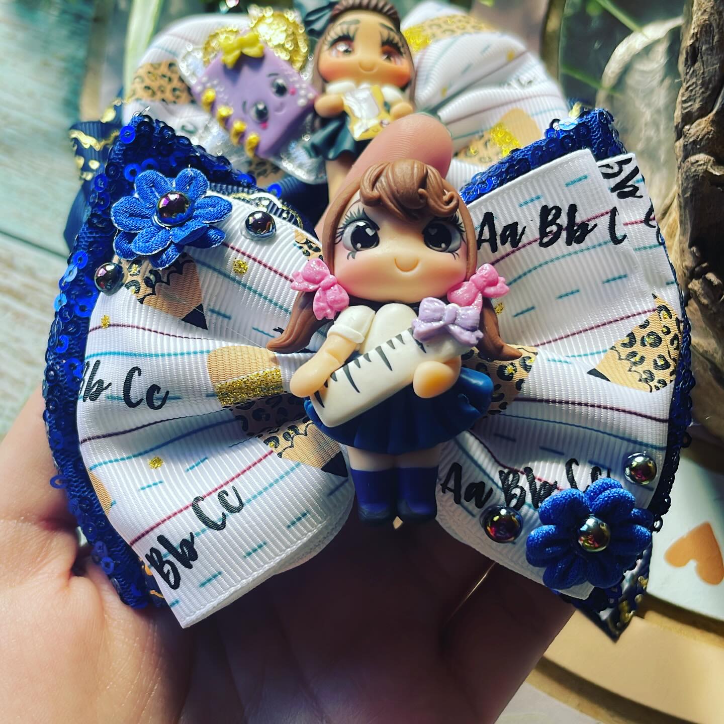 Lazo temático Escolares | Niñita con regla