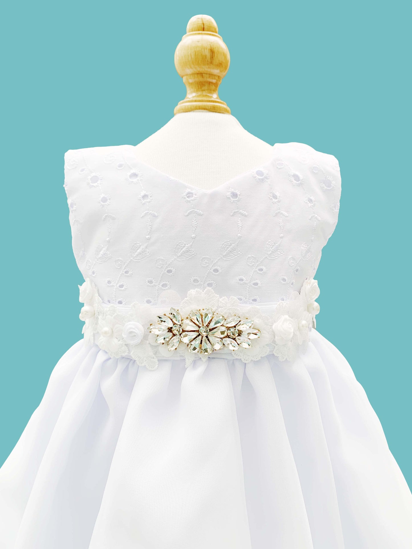 Vestido 3 piezas con labrado + cinturón + calzoncito. Colección Ángel de la guarda Estilo 1