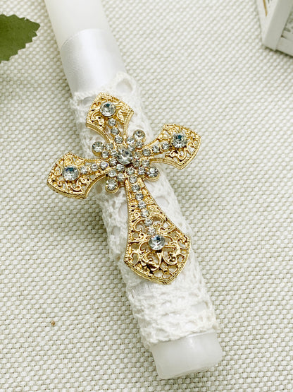 Candela torneada con cruz en pedrería