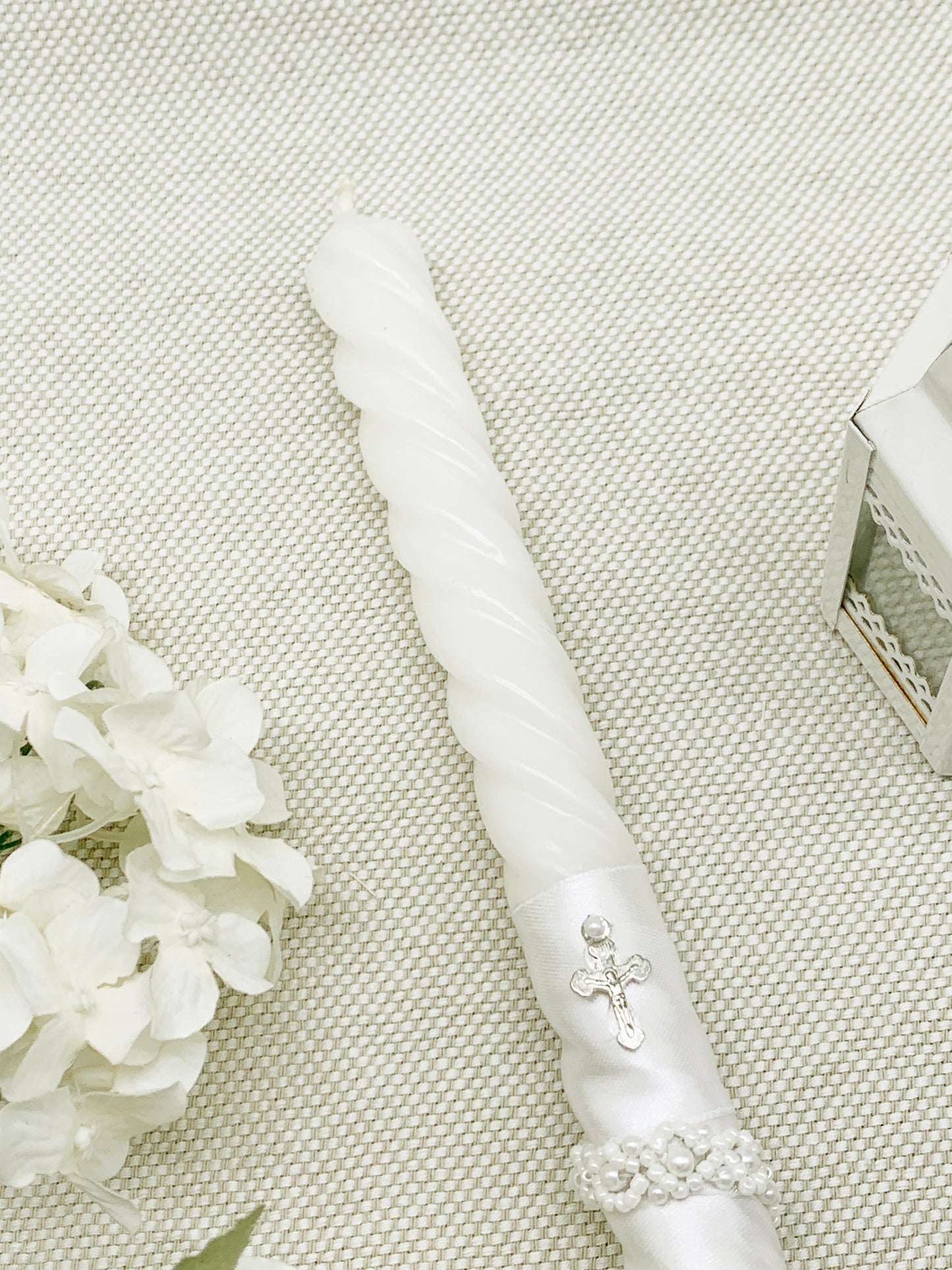 Candela torneada con detalles plateados Modelo 1