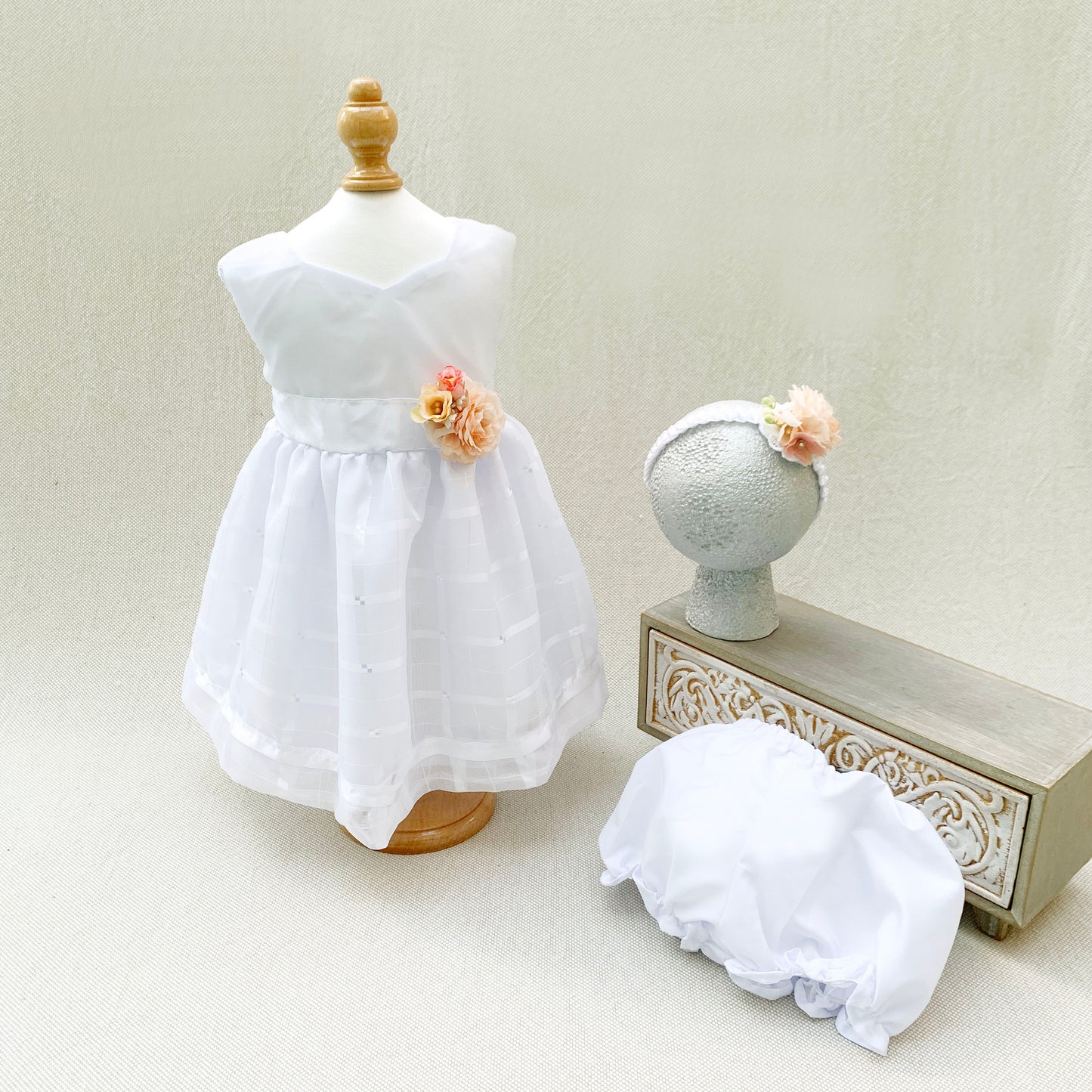 30%OFF Vestido desmangado salmón + vincha + calzoncito