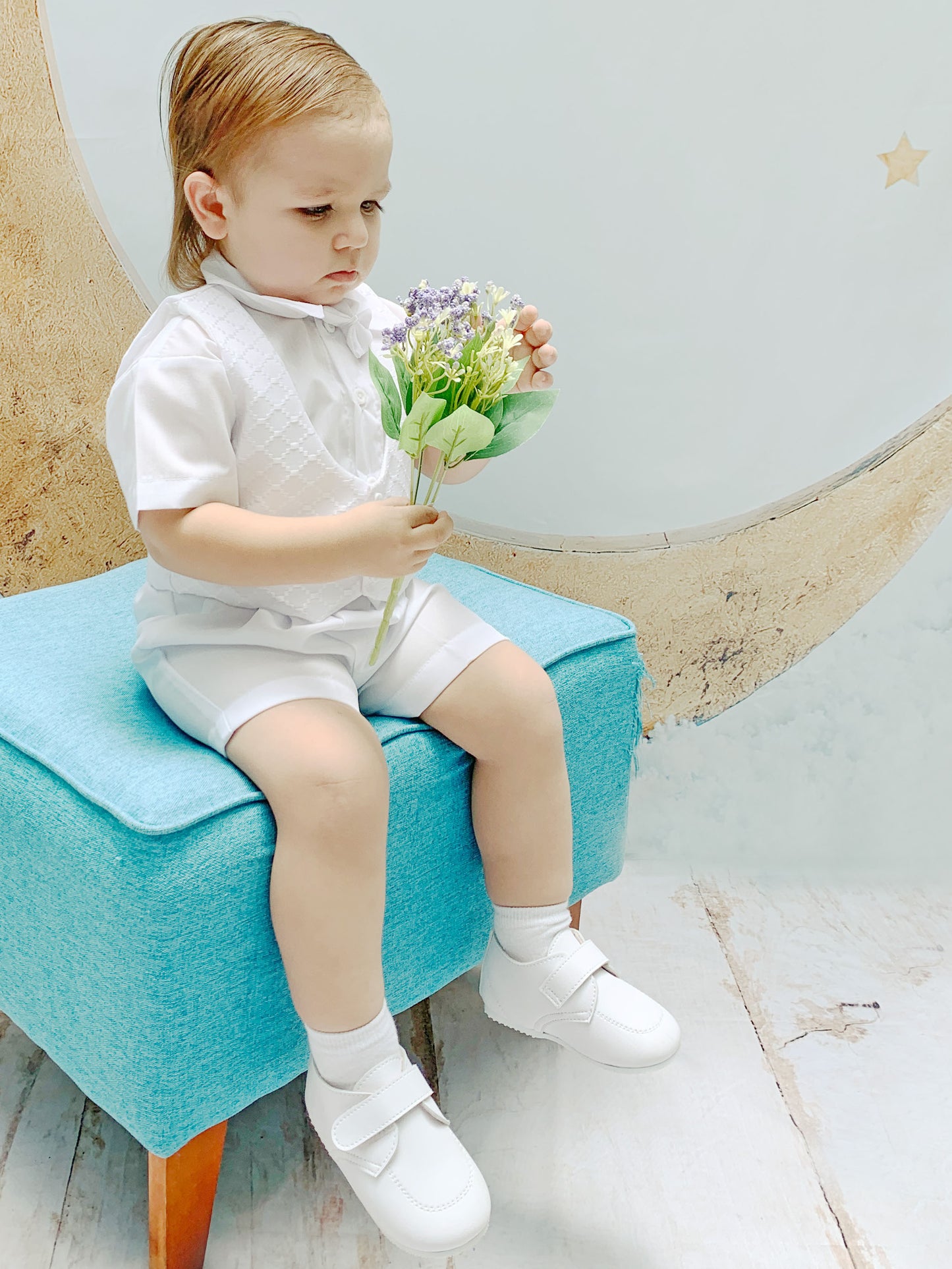Traje con chaleco labrado rombos estilo pantalón o short