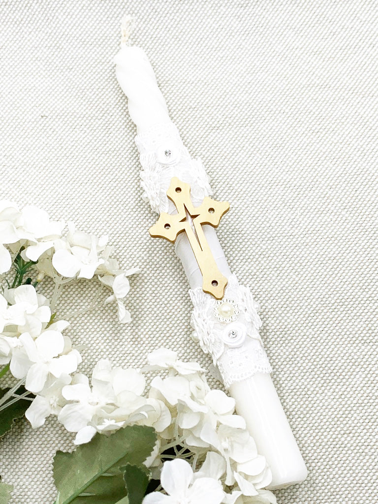 Candela Delgada con detalles dorados