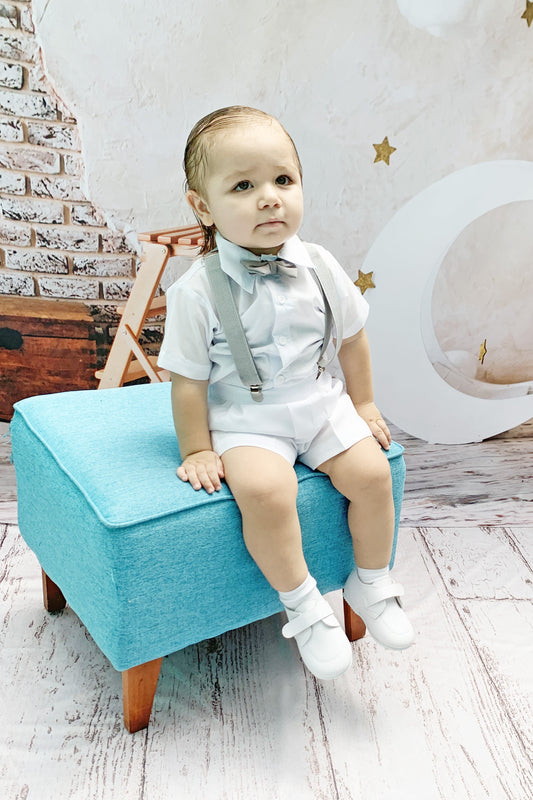 Traje 4 piezas tirantes grises estilo pantalón o short