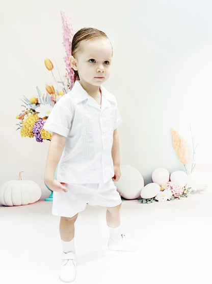 Guayabera polo estilo en pantalón o short