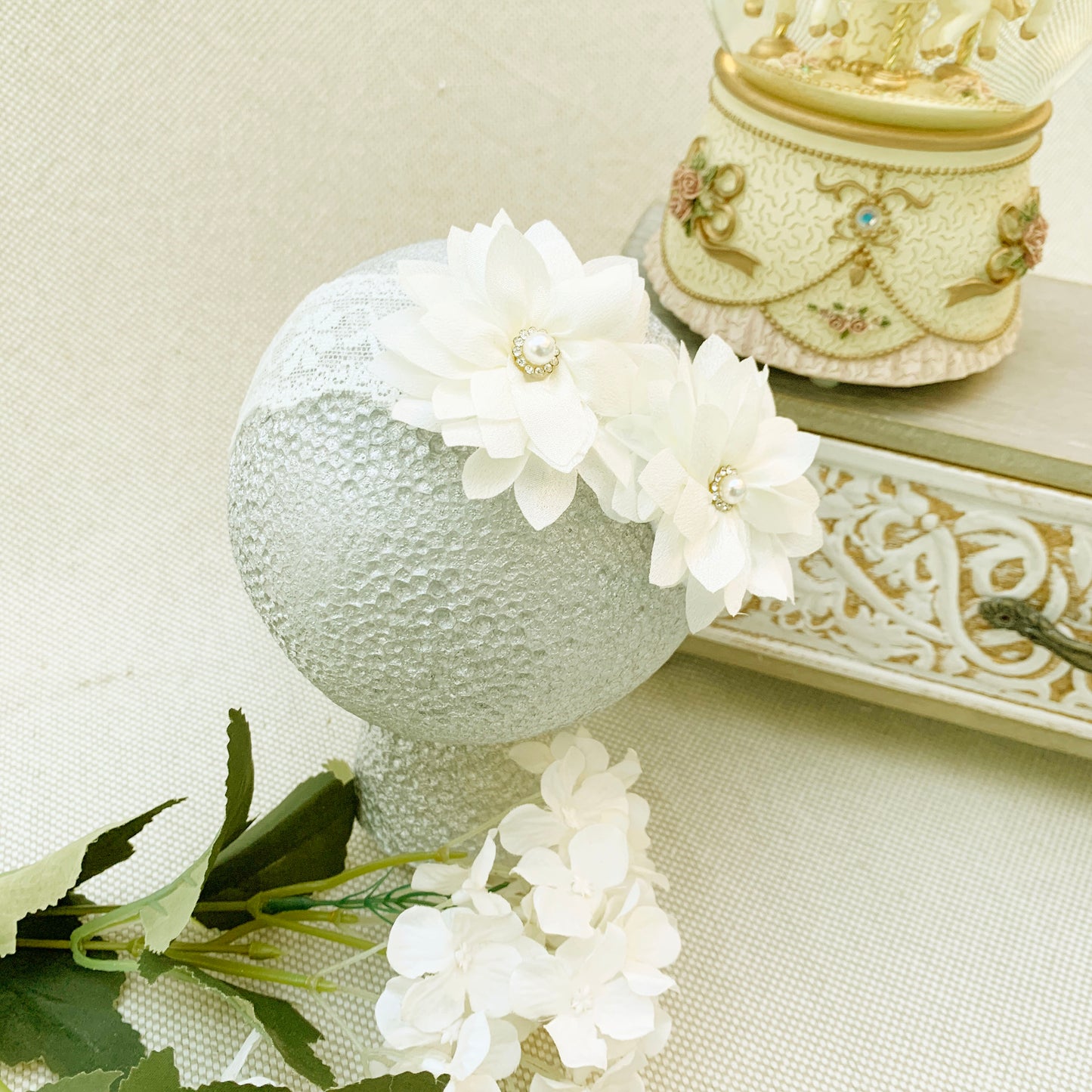 Vincha ivory florecitas