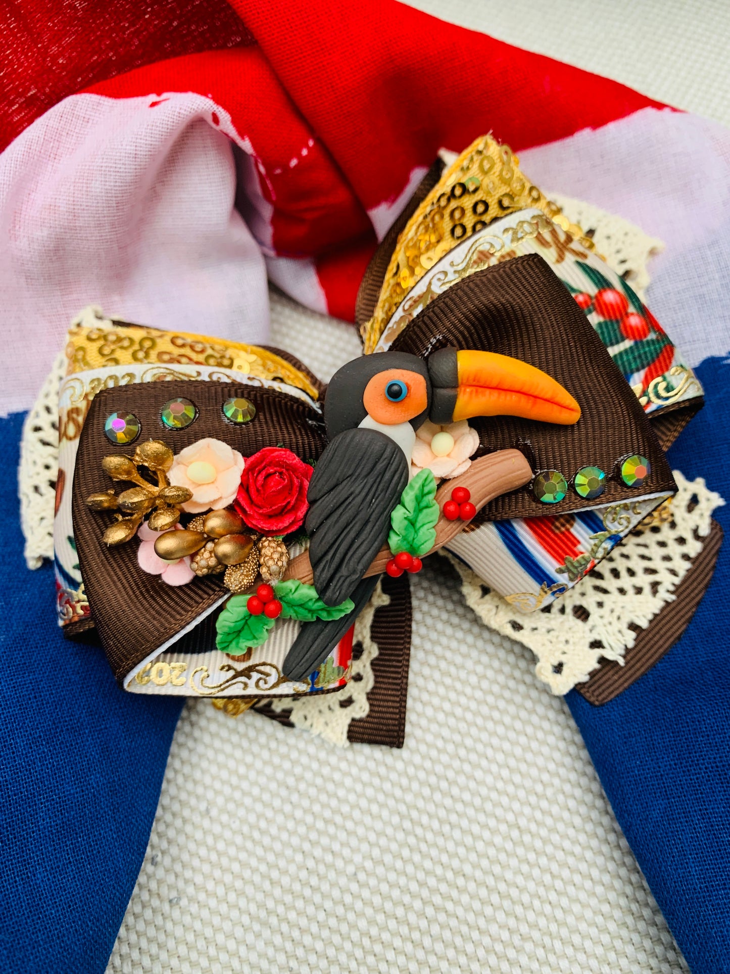 Lazo patriótico con diseño típico de Tucán Modelo 2