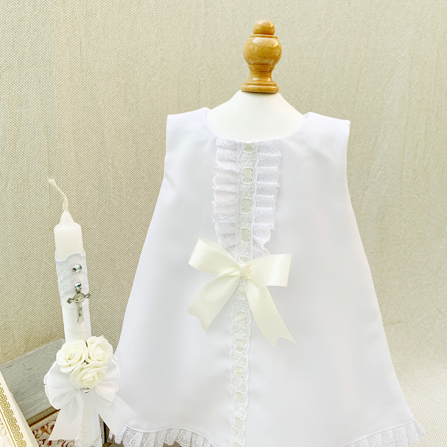 25%OFF Conjunto bautismal vestido corte en A ivory cinta + accesorios (6 piezas)