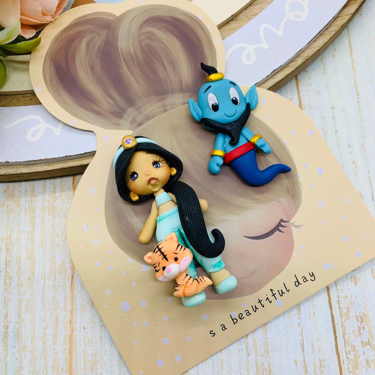 Set crea tu lazo/moño + porcelana temática Aladín Modelo 7