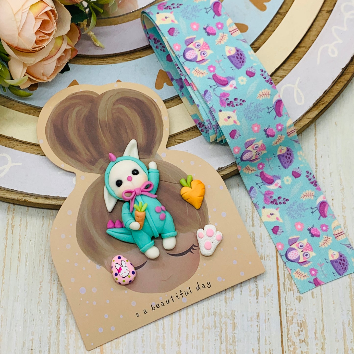 Set crea tu lazo/moño + porcelana temática Conejita Modelo 14