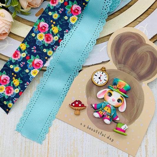 Set crea tu lazo/moño + porcelana temática Alicia en el país de las Maravillas Modelo 21