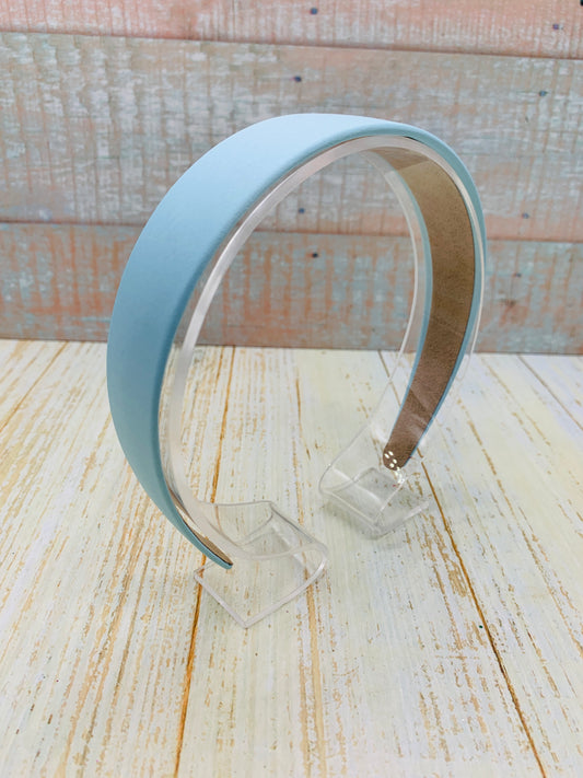 Diadema color celeste mate