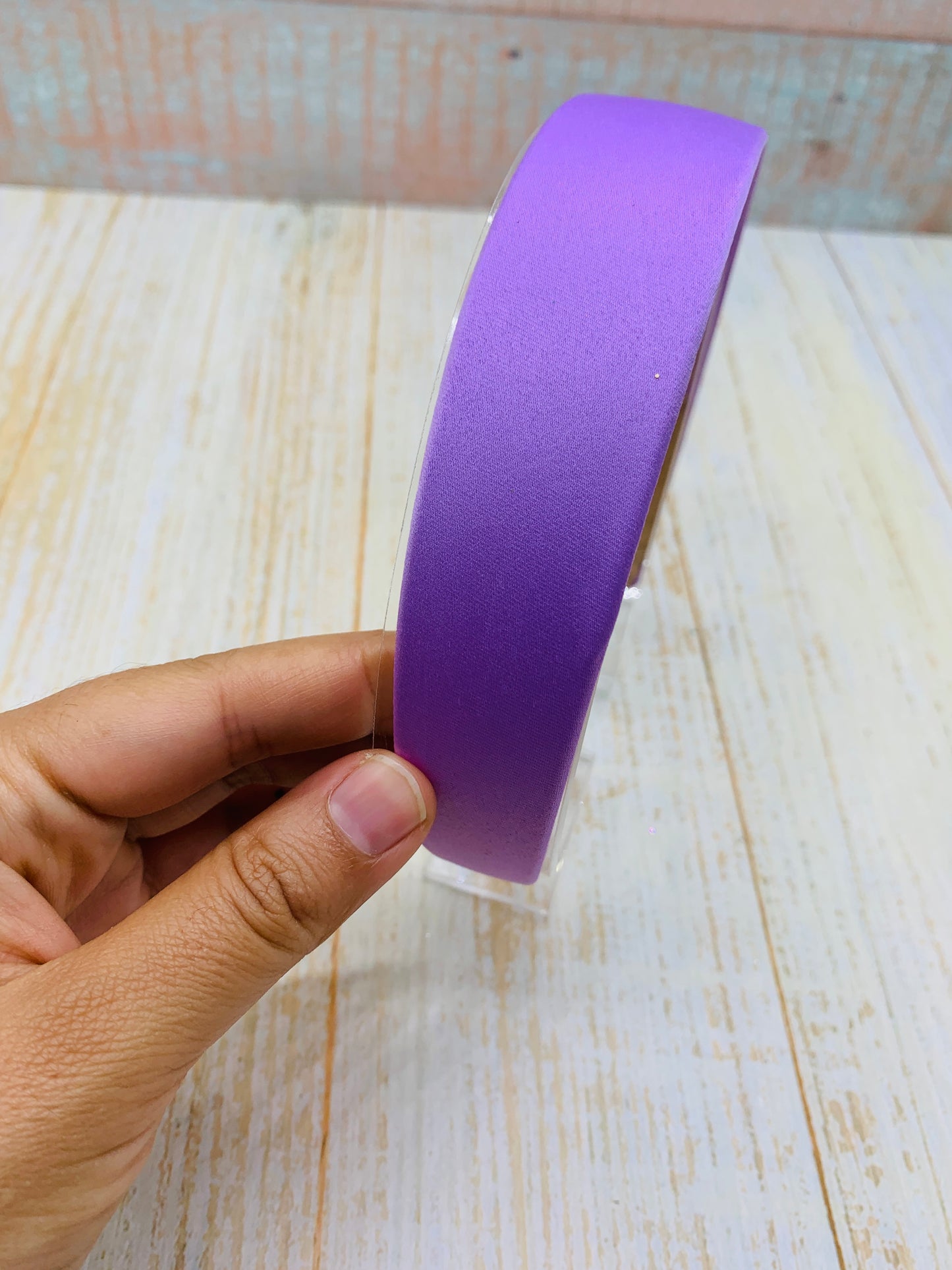 Diadema color morado mate