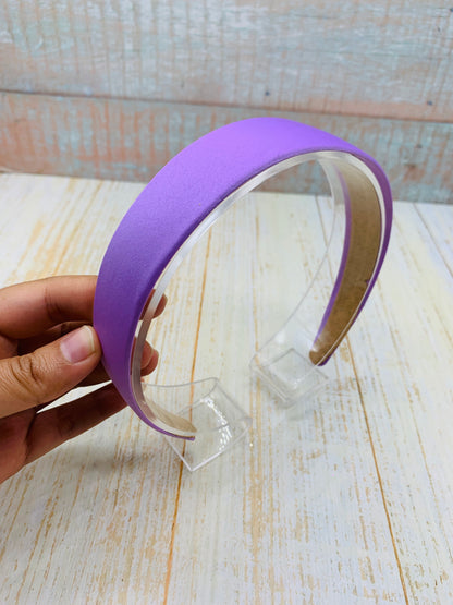 Diadema color morado mate