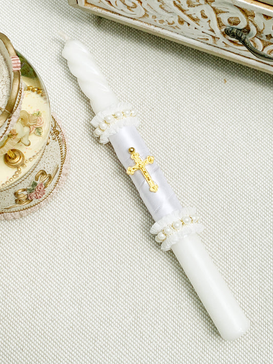 Candela Delgada con detalles dorados