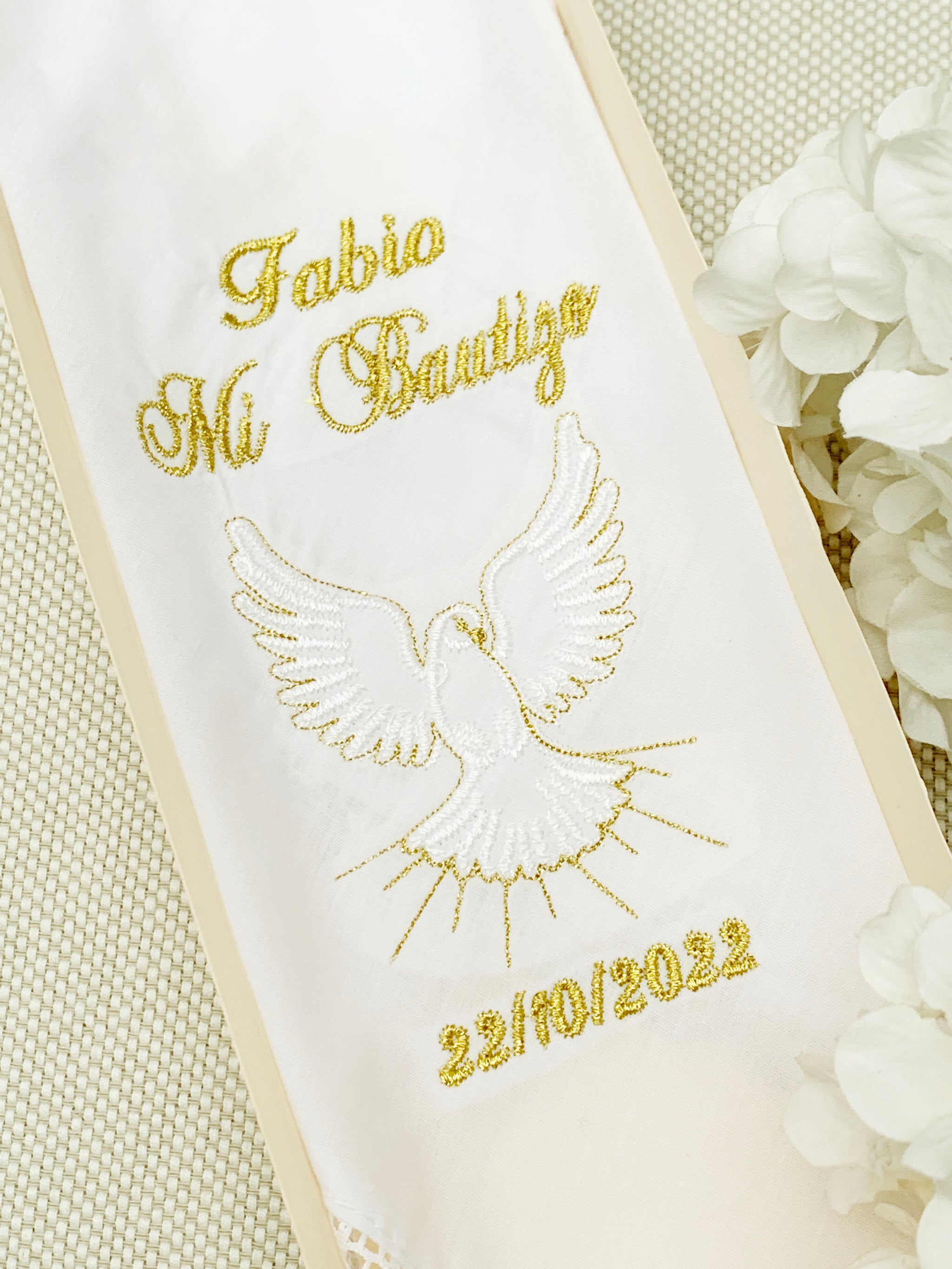 Pañito Personalizado Docoma Espíritu Santo dorado o plateado (8 días hábiles fabricación)