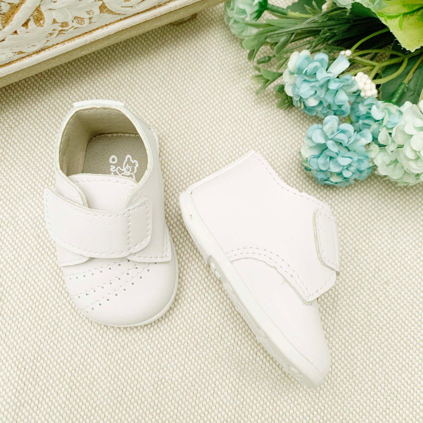Zapato con velcro