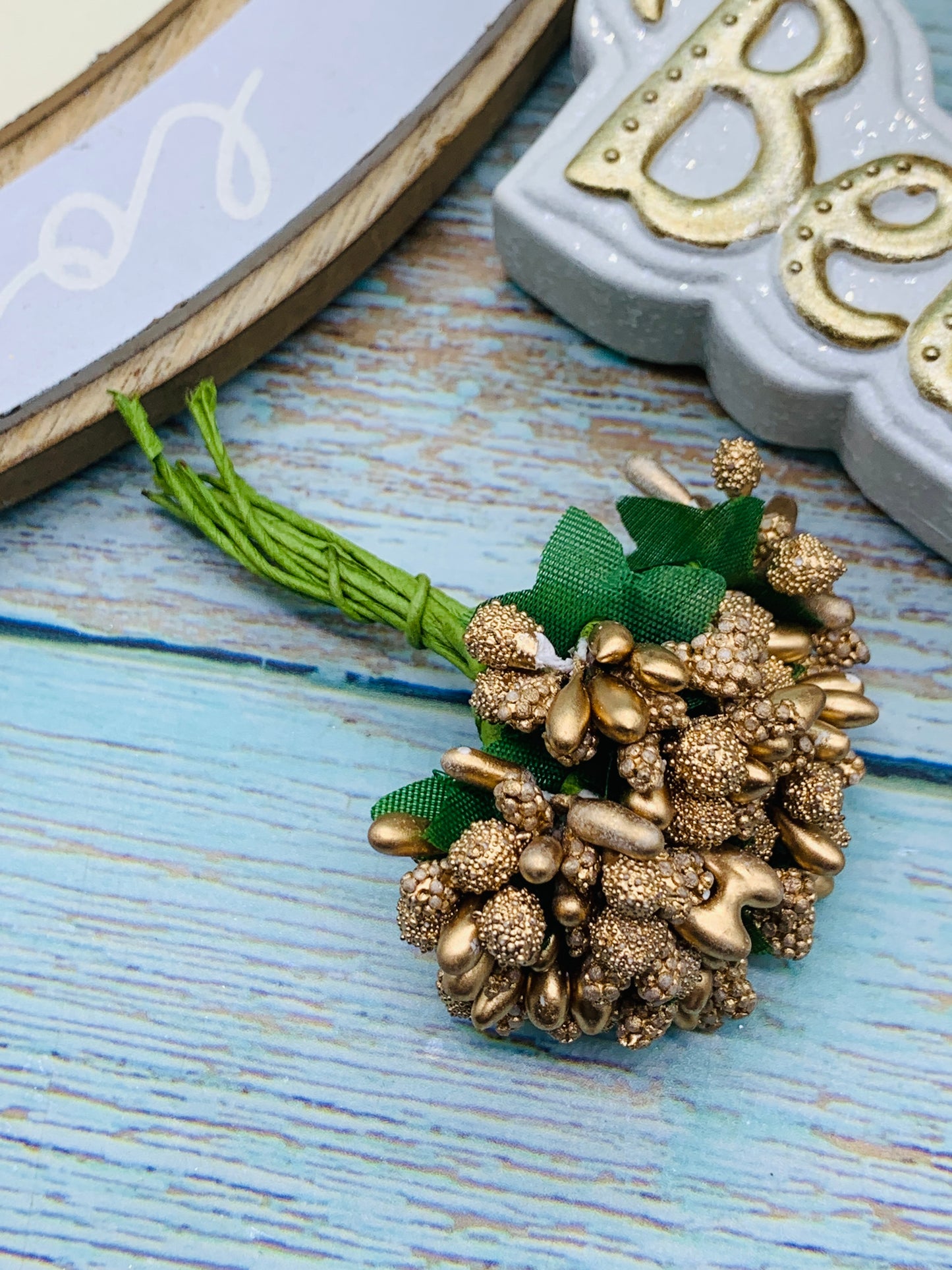 Ramo Pistilos dorado ( 12 unidades)