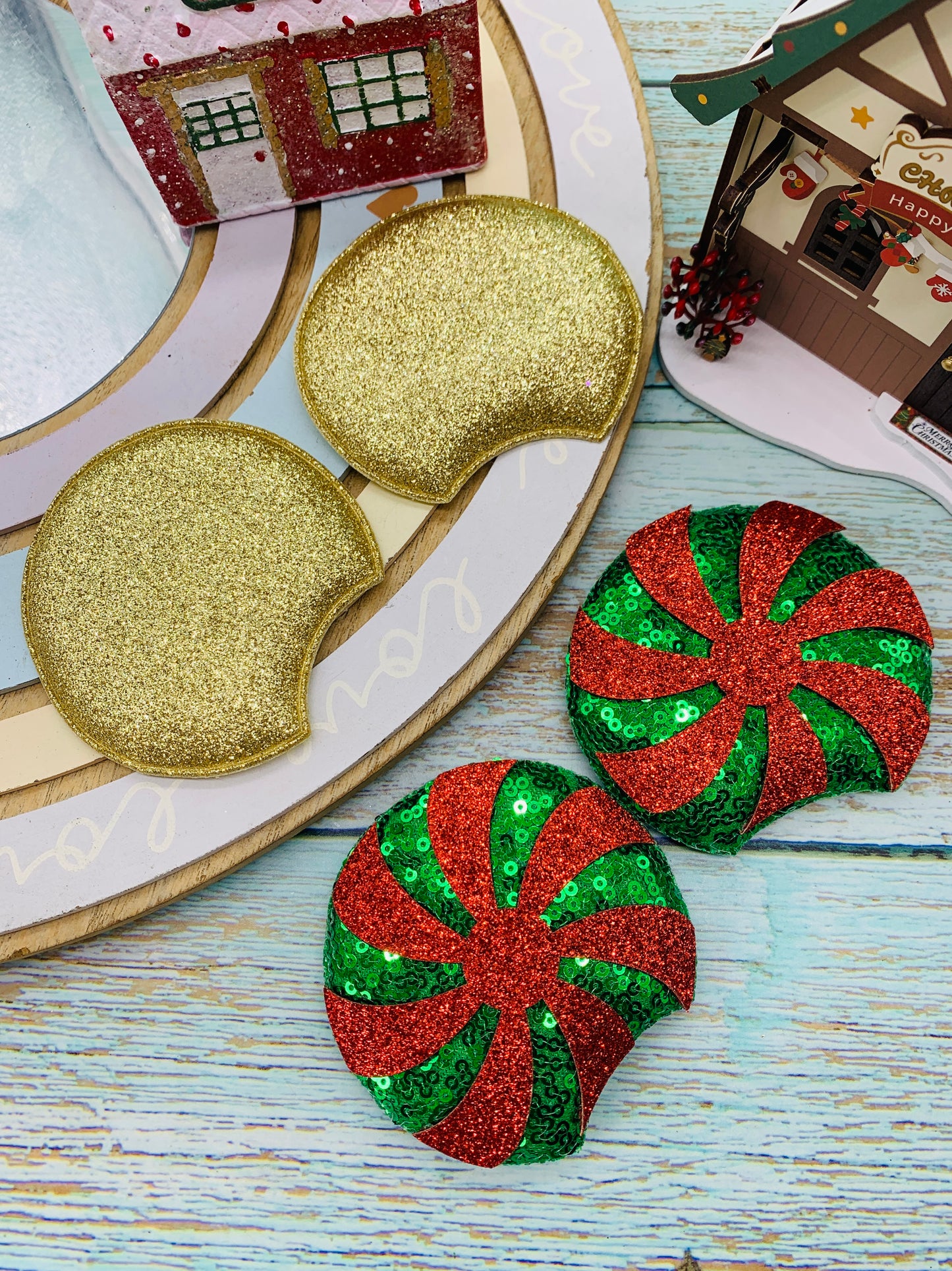 2 pares diferentes de Orejitas Navideñas 8cm MOD01