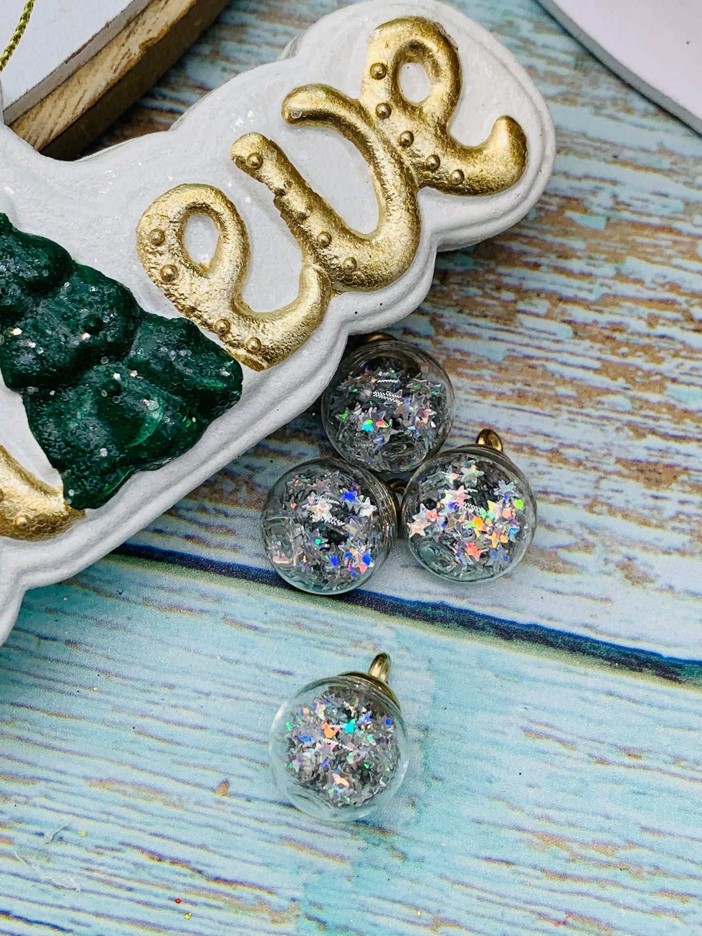 Bolita shaker estrellitas plateada (paquete 4 unidades)