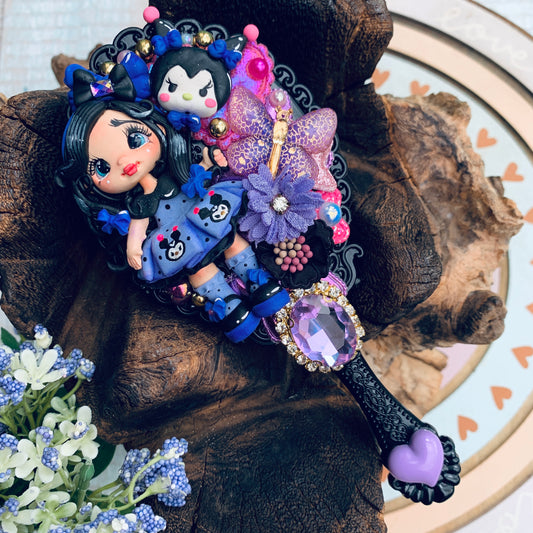 Espejito de mango coleccion Sanrio | KUROMI
