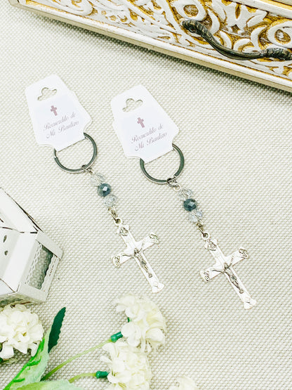 Llavero con cruz y pedrería