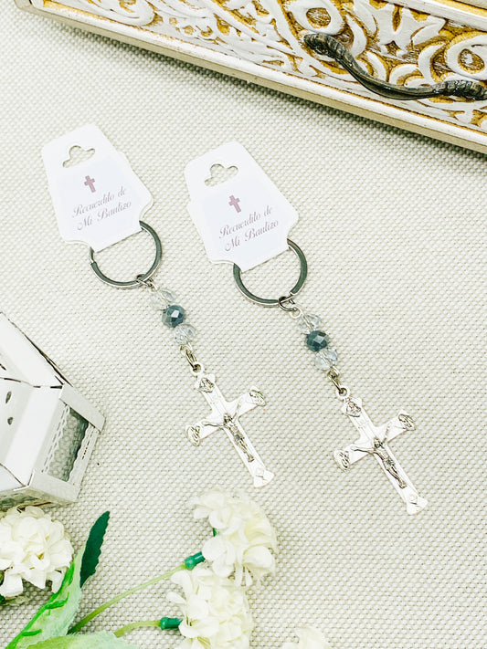 Llavero con cruz y pedrería
