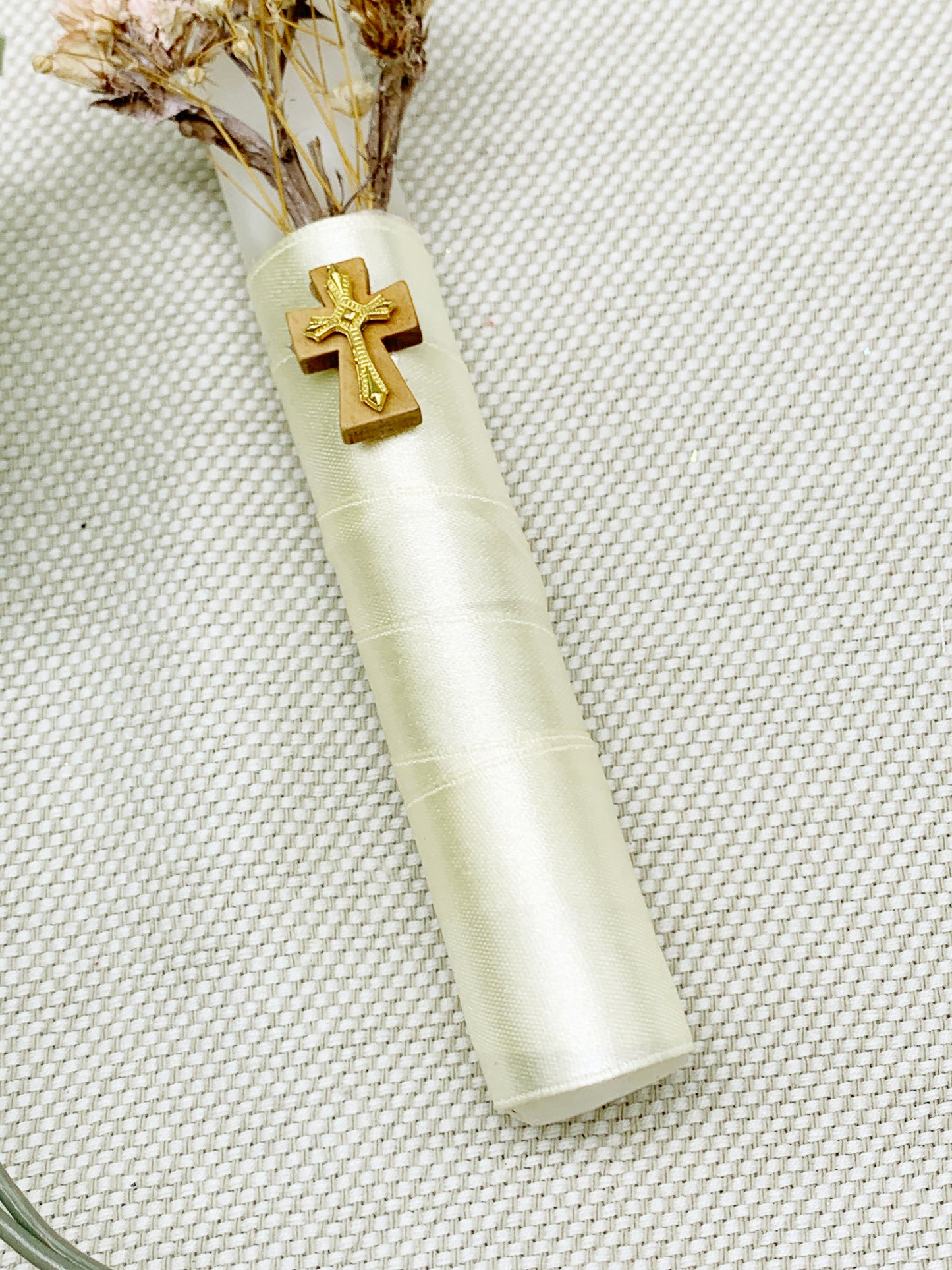 Candela torneada dorada flores orgánicas