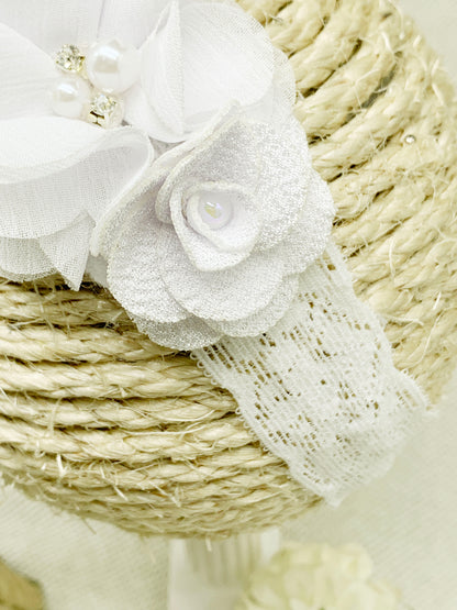 Vincha de banda ancha con flor trebol