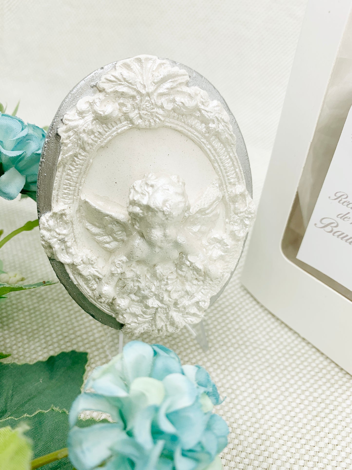 Recuerdito placa ángel de la guarda acabado perla