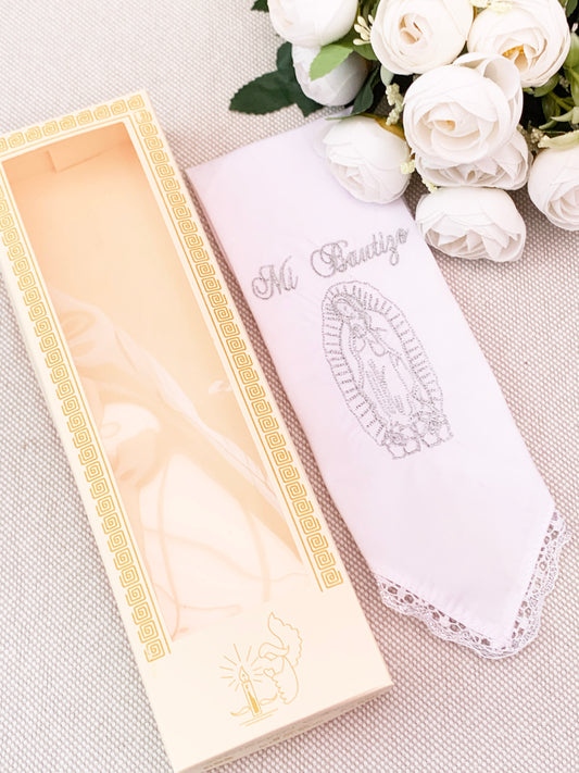 Pañito Docoma Virgencita de Guadalupe opción de color dorado o plateado