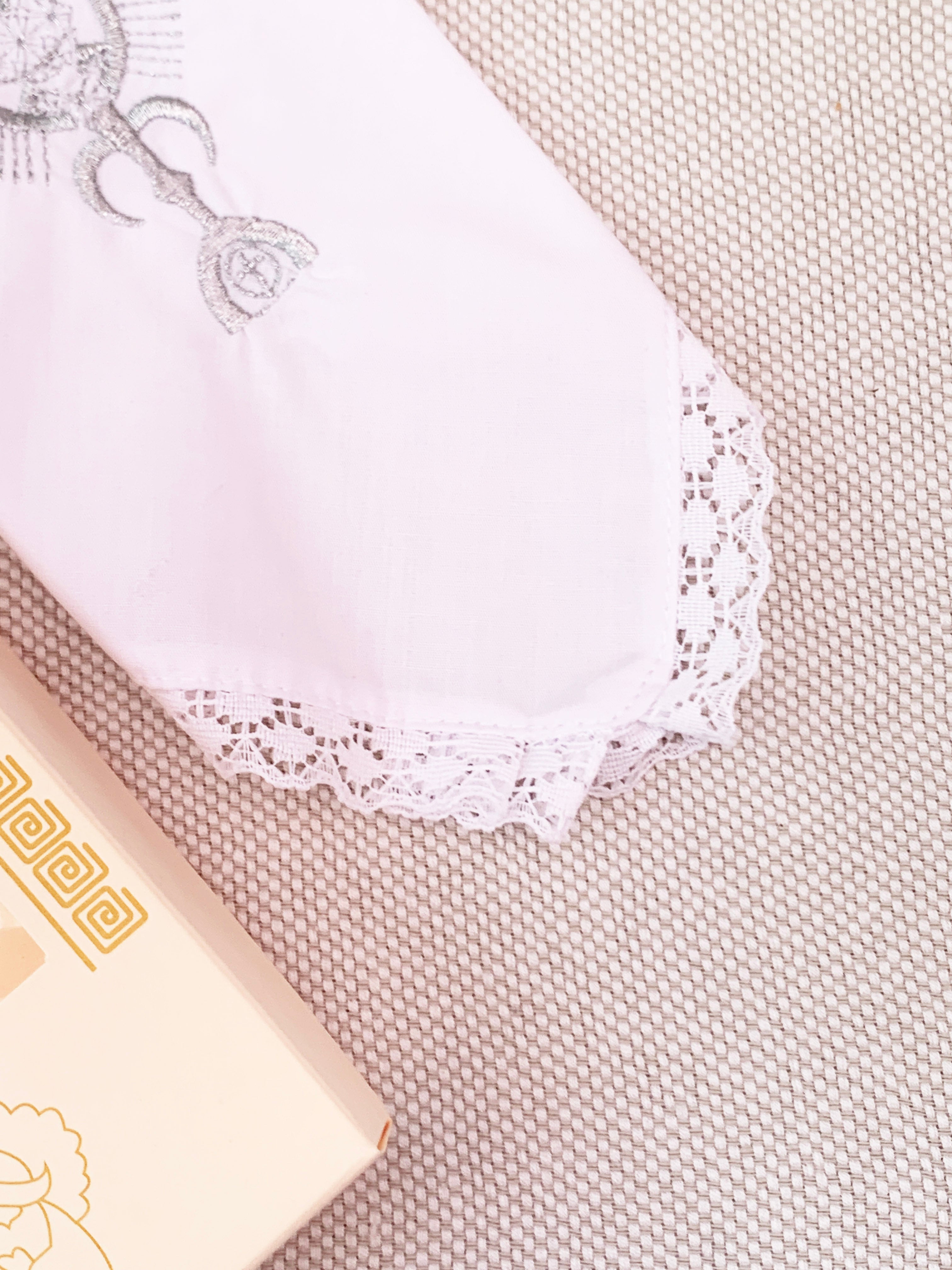 Pañito Docoma Virgencita de Los Angeles opción de color dorado o plateado