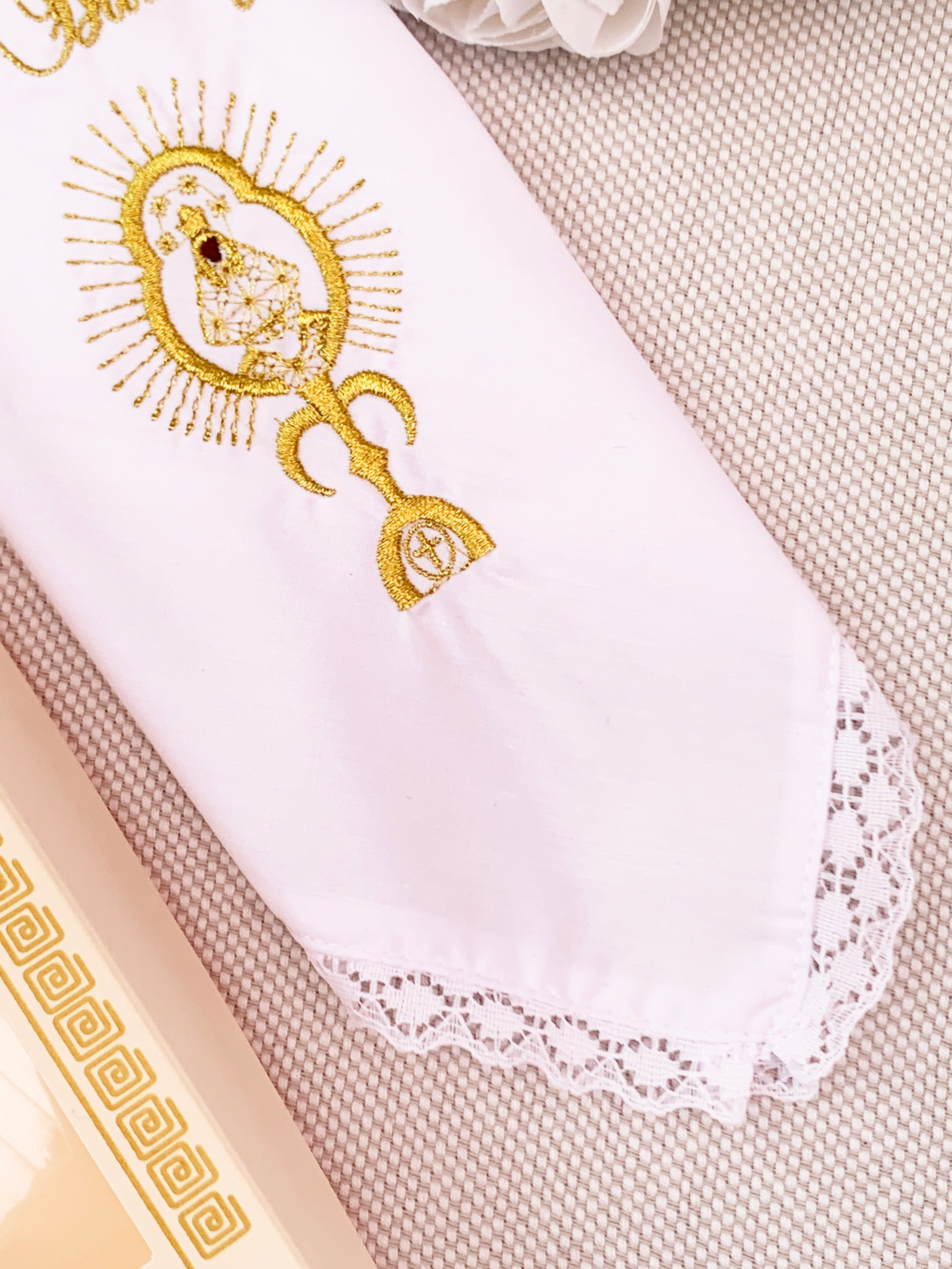 Pañito Docoma Virgencita de Los Angeles opción de color dorado o plateado