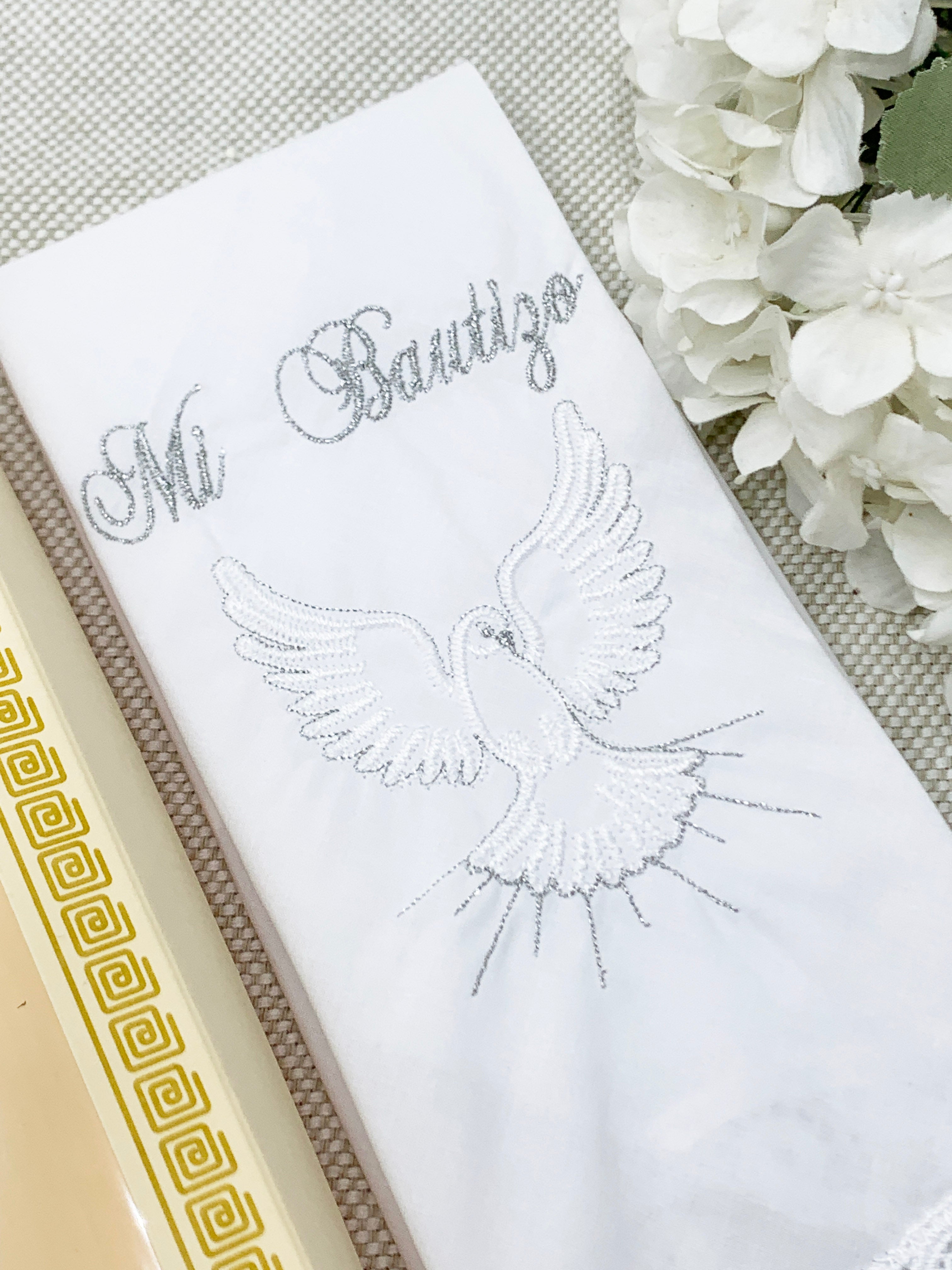 Pañito con encaje Espíritu Santo opción de color dorado o plateado Modelo 2