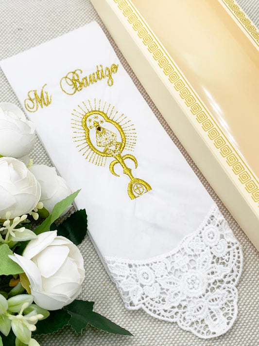 Pañito con encaje Virgencita de los Ángeles opción de color dorado o plateado Modelo 2
