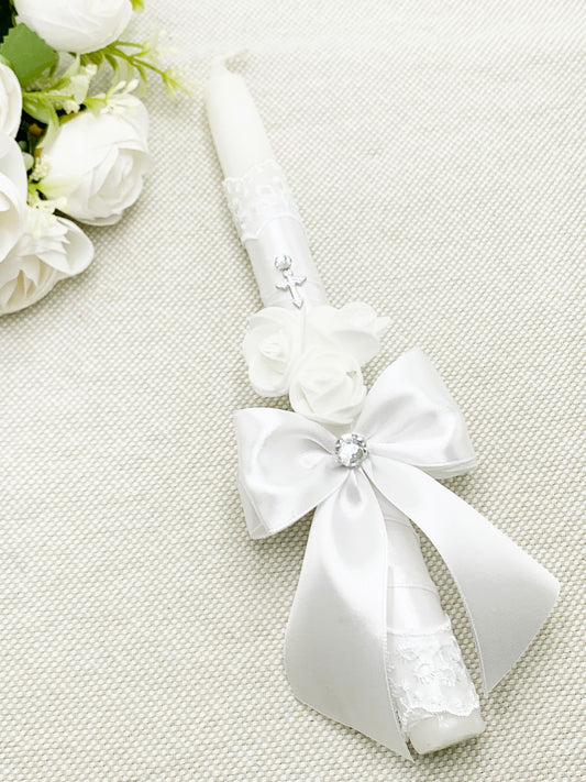 Candela Delgada con rosas ivory